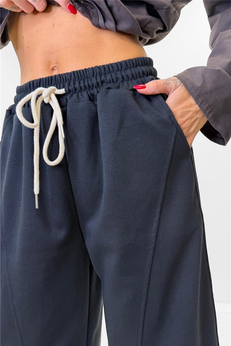 pantalone modello balloon sporty